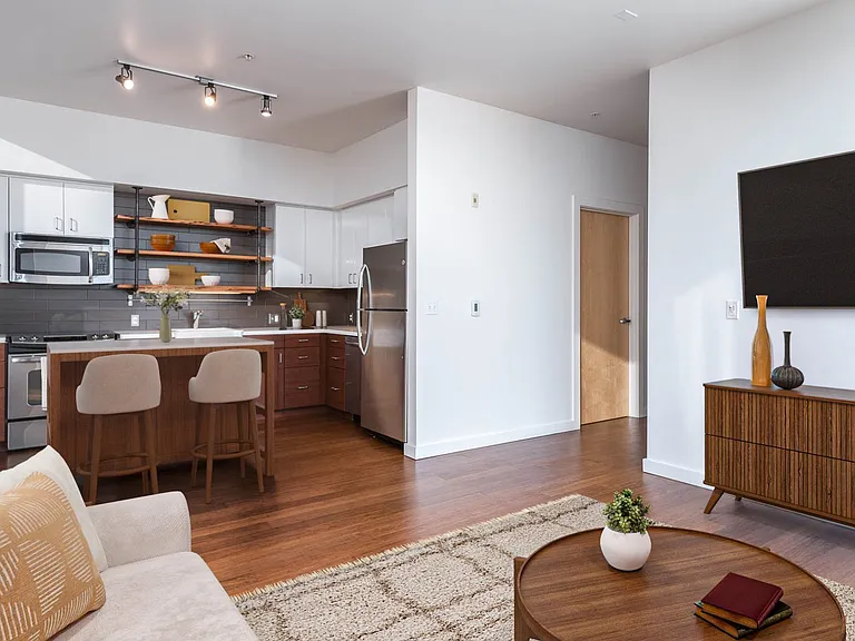 Central Eastside Lofts — Photo 2