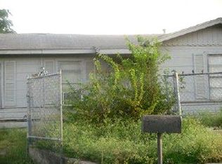 903 Grosvenor St, San Antonio, TX 78221