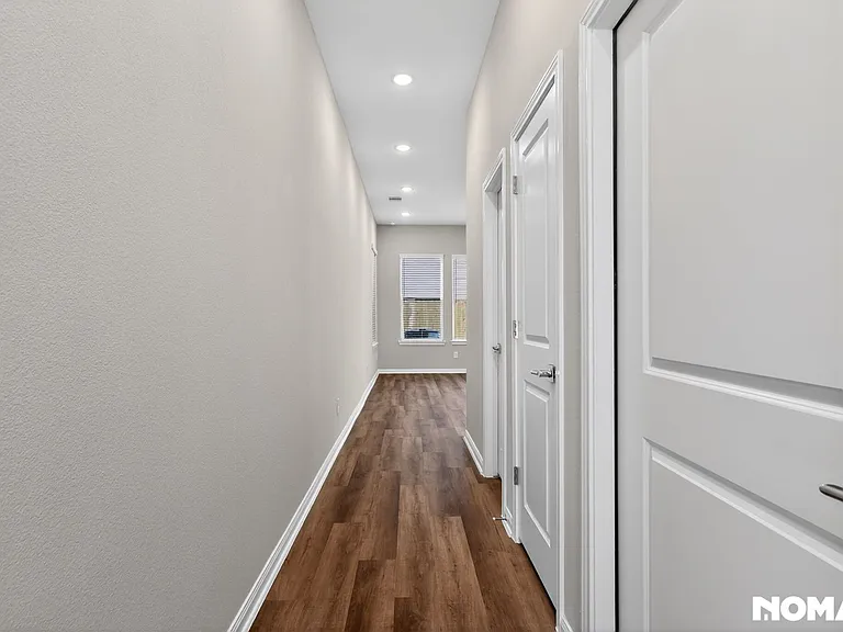 208 Clark Meadows Ln — Photo 23