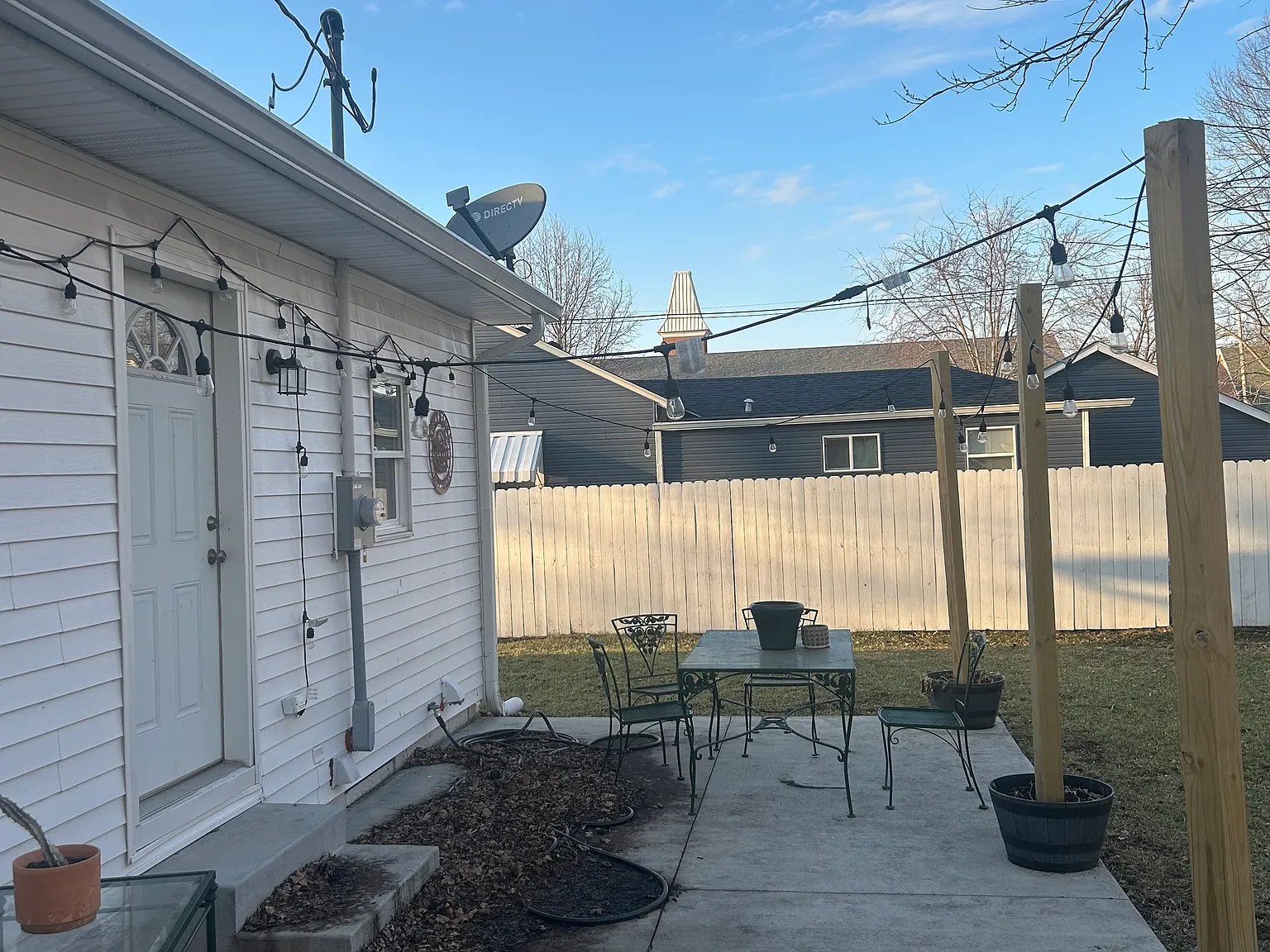 3 bed, 2176 sqft, $2,200 — Photo 2