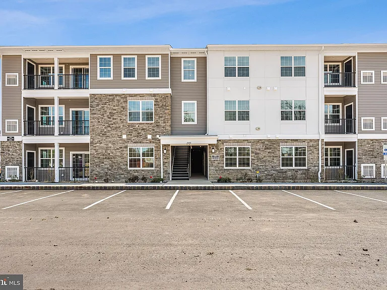 2307 Prince Hall Dr — Photo 45