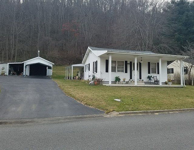 1st image of 302 Burnette St