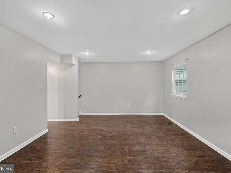 15063 Cherrydale Dr — Photo 14