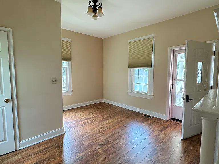 312 Lynn Ave — Photo 13