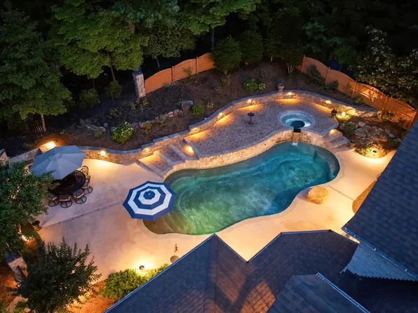 221 Bear Tree Crk, Chapel Hill, NC 27517