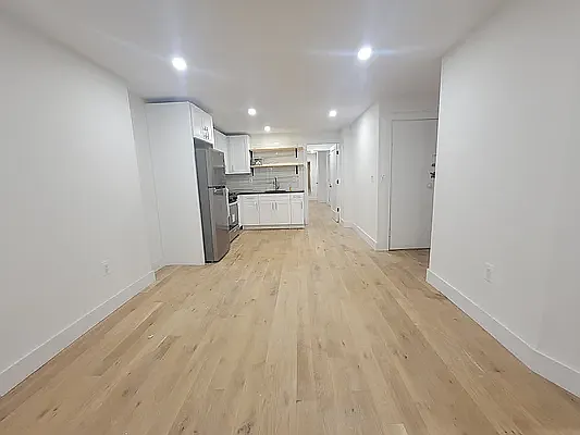 522 Putnam Ave #1C — Photo 6