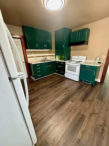 1032 Geele Ave — Photo 4