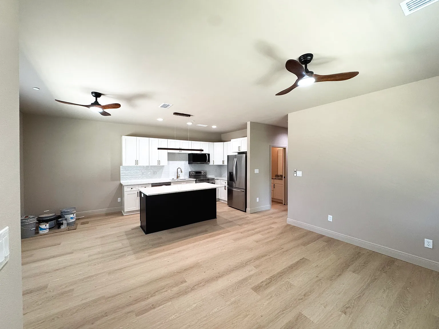 3 bed, 1288 sqft, $1,800 — Photo 3