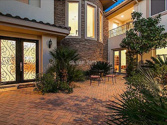 4th image of 2678 Mirabella St