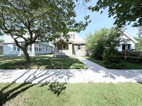2605 Rush St, South Bend, IN 46614