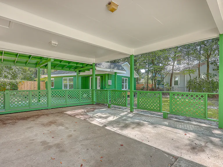 1136 Marquis Rd — Photo 28