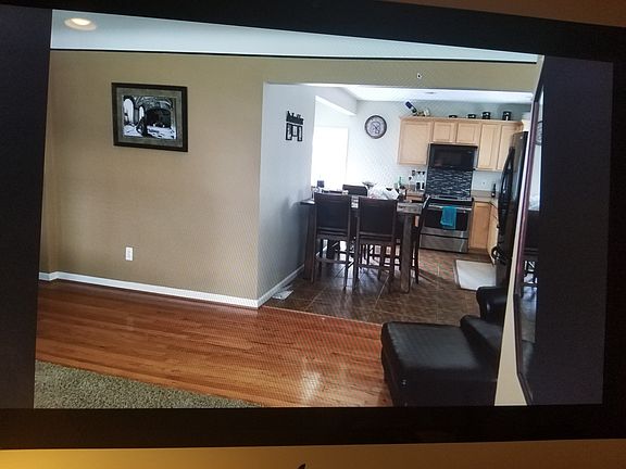 3rd image of 21601 Share St