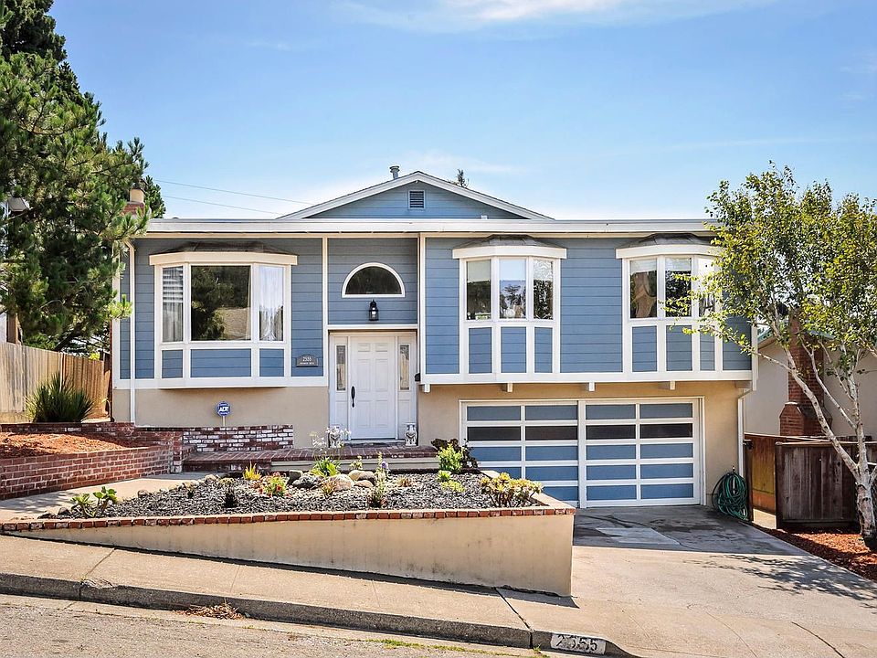 1st image of 2555 Maywood Dr
