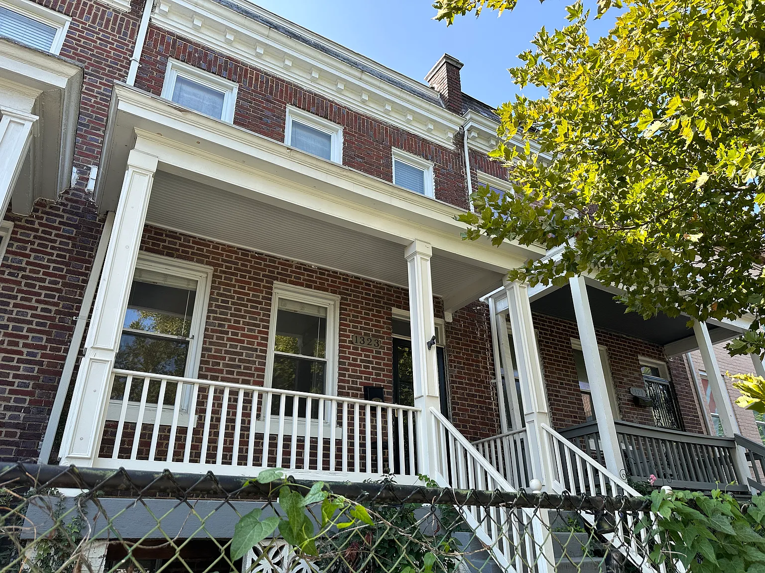 1323 D St NE photo 1