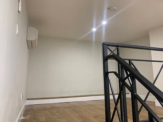 Rented by Metro Prop NY Corp | media 11