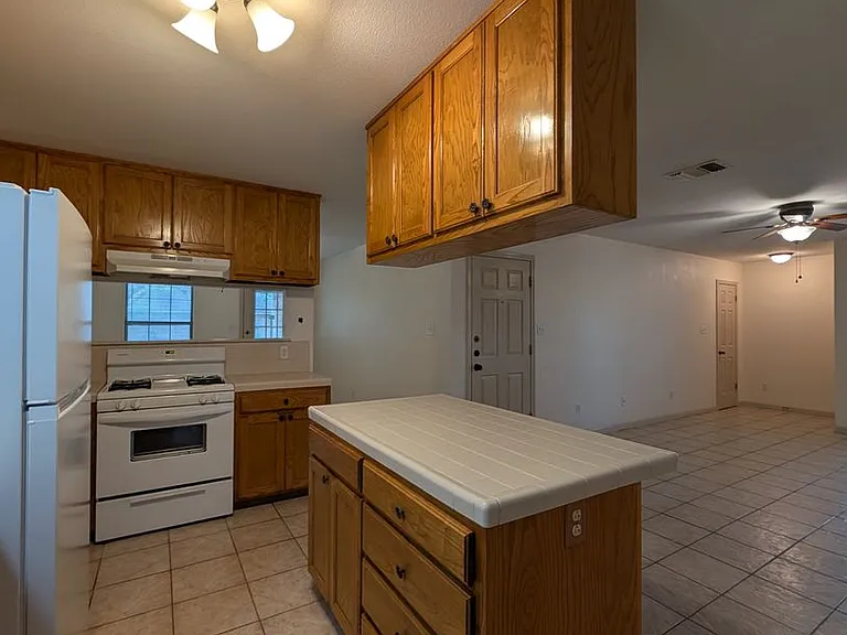 1134 Misty Acres Dr — Photo 14