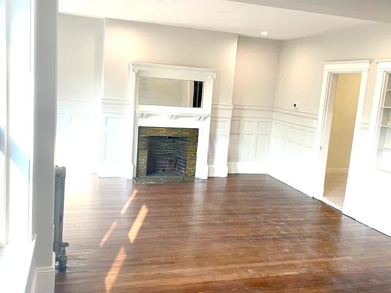 1855 Beacon St #2 — Photo 10