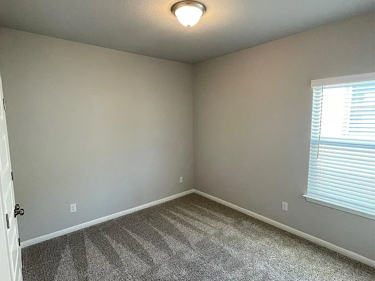 125 Unforgiven Ln — Photo 7
