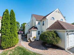 3 Hawthorne Ct, Freehold, NJ