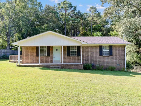 134 Crumpton St, Thorsby, AL 35171