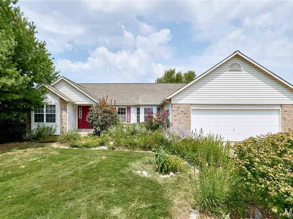 311 Evening Star Ct, Wentzville, MO 63385