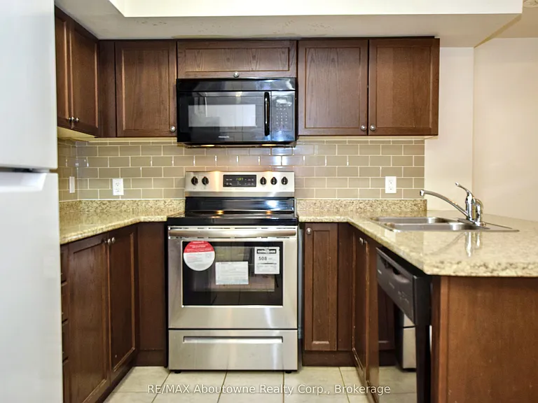 2441 Greenwich Dr #116 — Photo 7