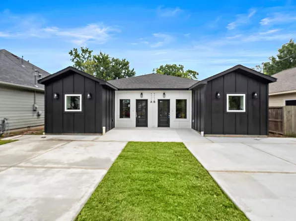 8402 Double St #A-b, Houston, TX 77088