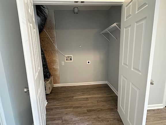 Laundry Room in Bonus Room