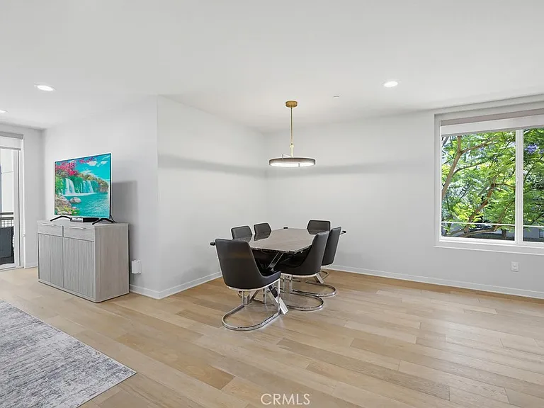 503 Rockefeller — Photo 10