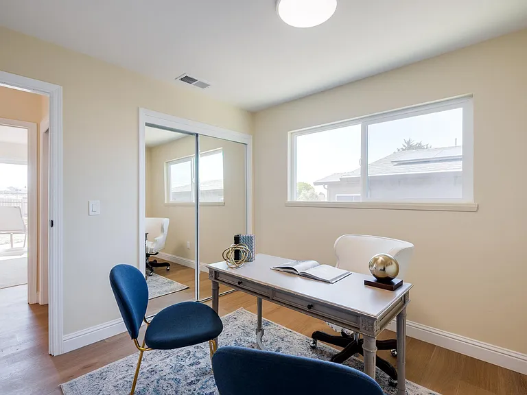 490 Jean Cir — Photo 16