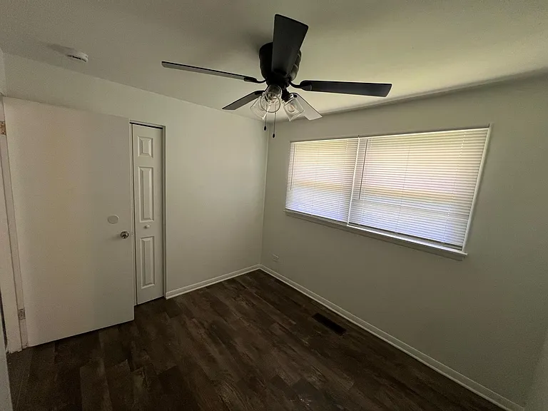 18801 Loretto Ln — Photo 10
