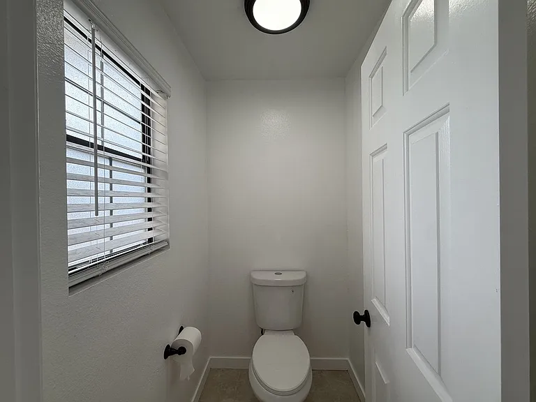 42801 15th St W #9 — Photo 15
