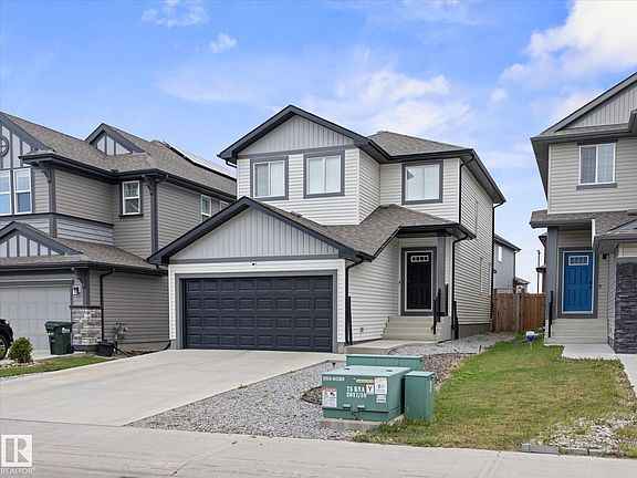 2nd image of 17 Savoy Cres