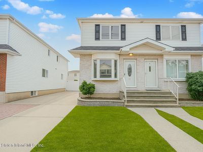84 Winfield St, Staten Island, NY, 10305