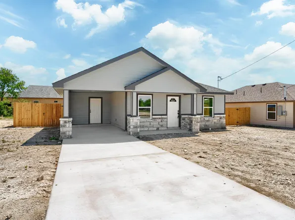 370 Dicker Dr, Del Rio, TX 78840