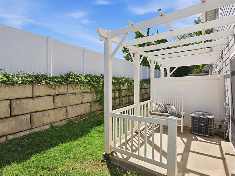 140 Bamberger Rd — Photo 27