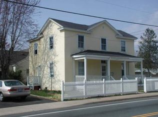 1001 Avon St APT B, Charlottesville, VA