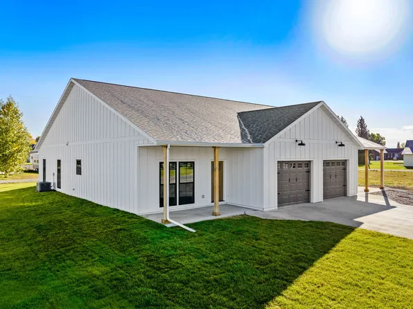 217 7th Ave NE, Choteau, MT 59422