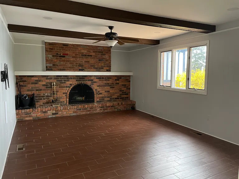 1911 Smallbrook Dr — Photo 12