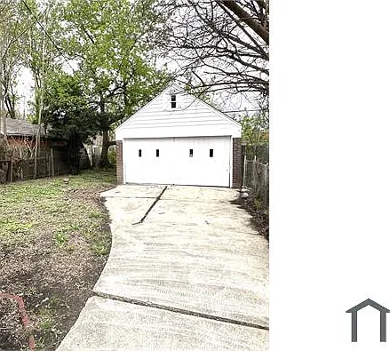 15216 Fairmount Dr — Photo 4