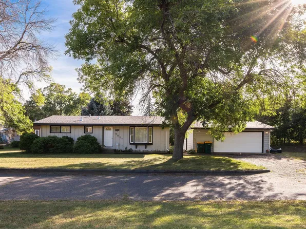 6837 Beard Ave N, Brooklyn Center, MN 55429
