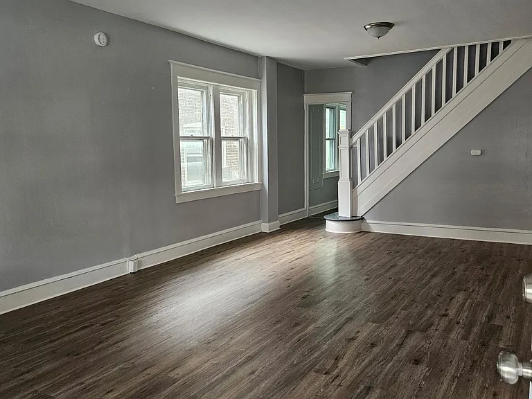726 Wilson St — Photo 4