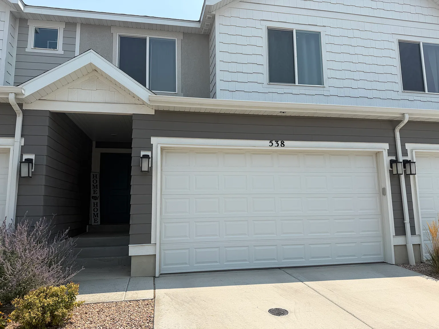 4 bed, 2.5 bath, 1668 sqft, $2,650 — Photo 1
