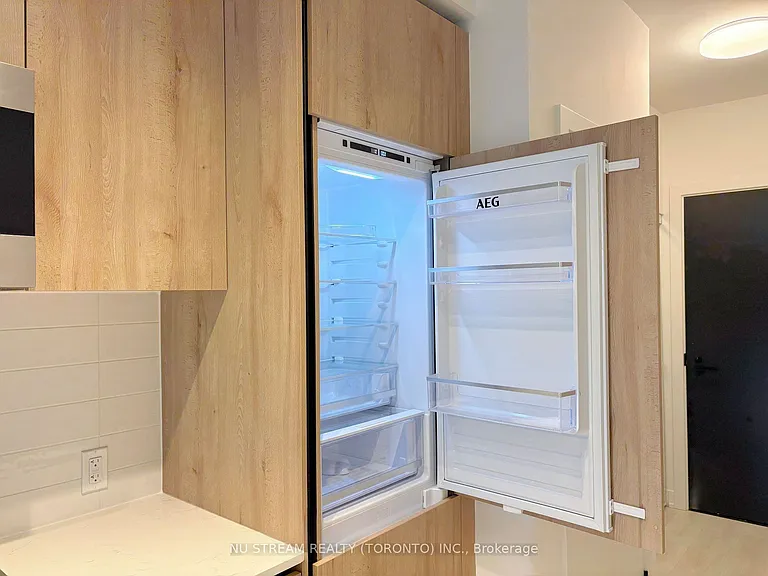 117 Broadway Ave #3404 — Photo 3