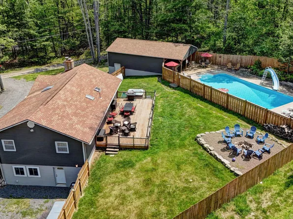 103 E Beaver Dam Rd, Tafton, PA 18464