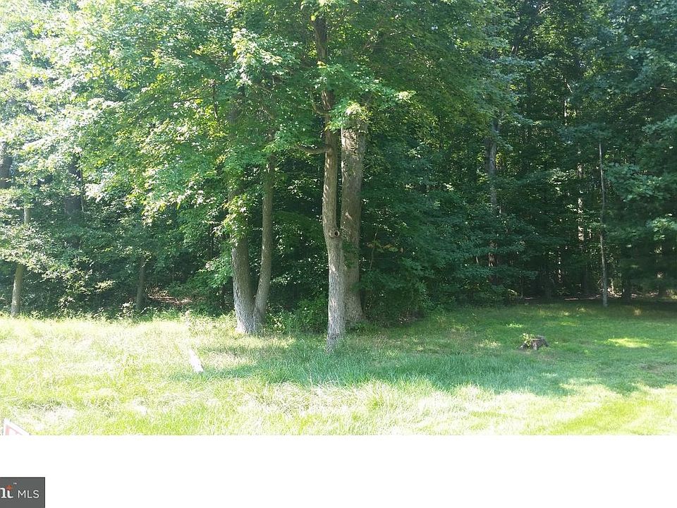 2nd image of 454 Woods Rd