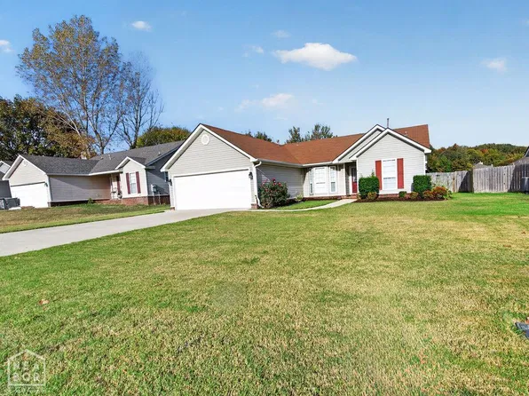 2121 Bristol Dr, Jonesboro, AR 72405