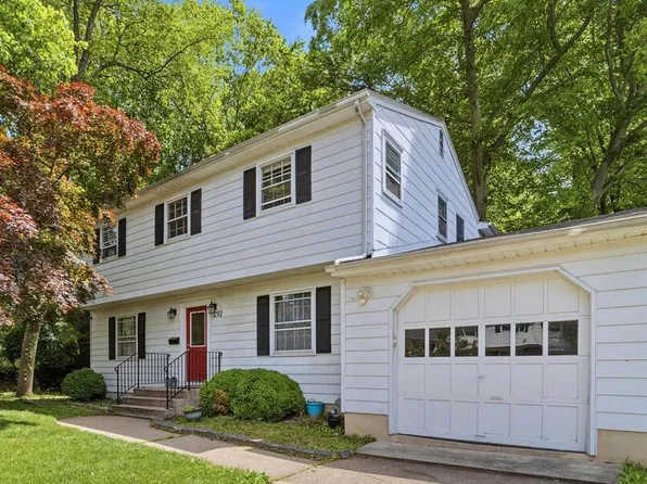 292 Glenn Ave, Lawrence Township, NJ 08648