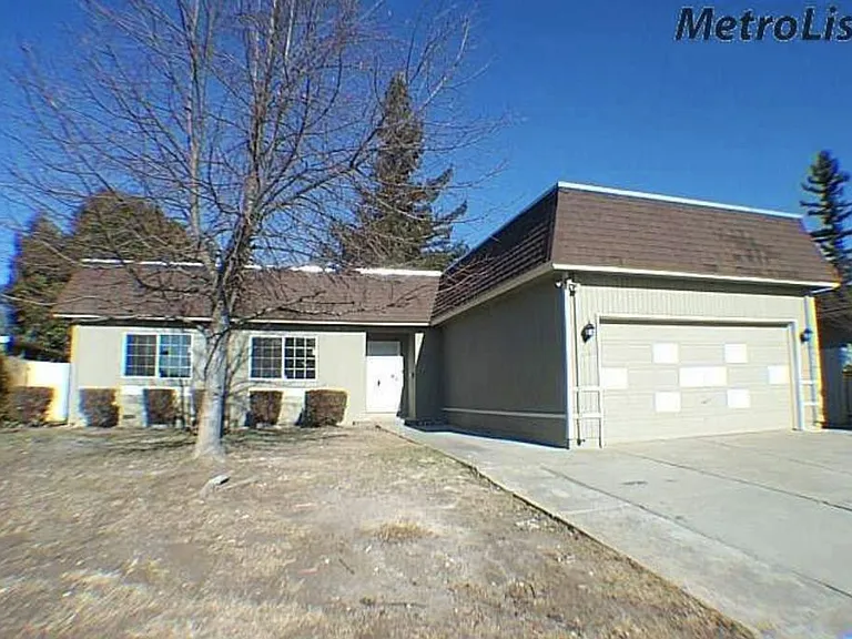 6601 Lindbrook Way — Photo 1