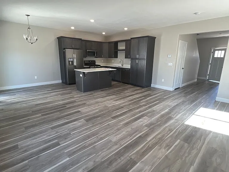 1511 W Pyrite Ln #C — Photo 11